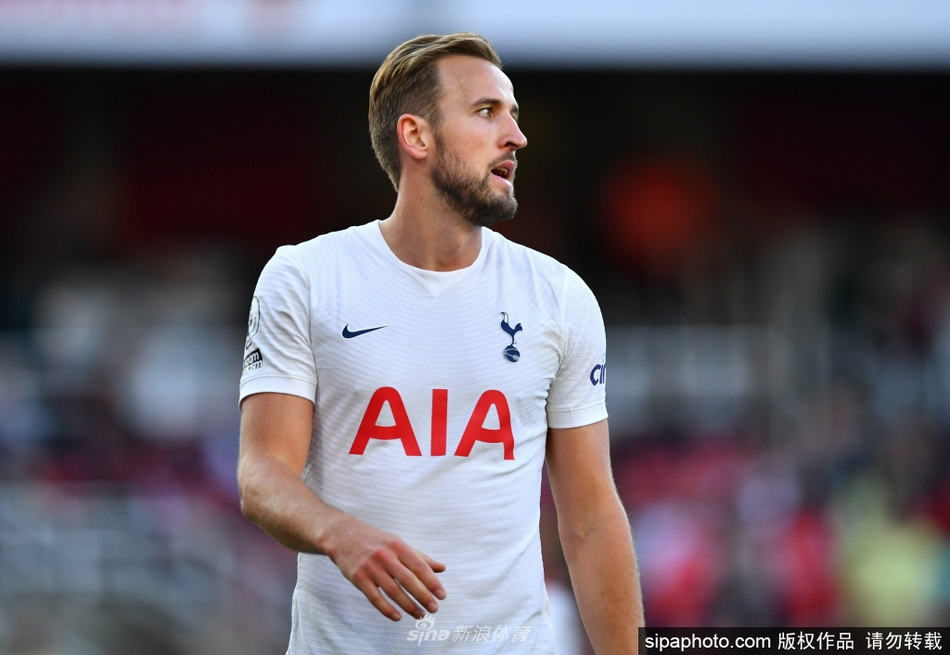 九游最新活动-里昂迎英超关键赛，今晚单刀错失，压力陡增，资深球员宣示担当-九游最新活动