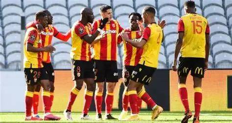 九游官网入口-关于法甲倒计时；马赛赛前防线松动；细节引发关注；引发热议；球队文化再被提及的信息-九游官网入口