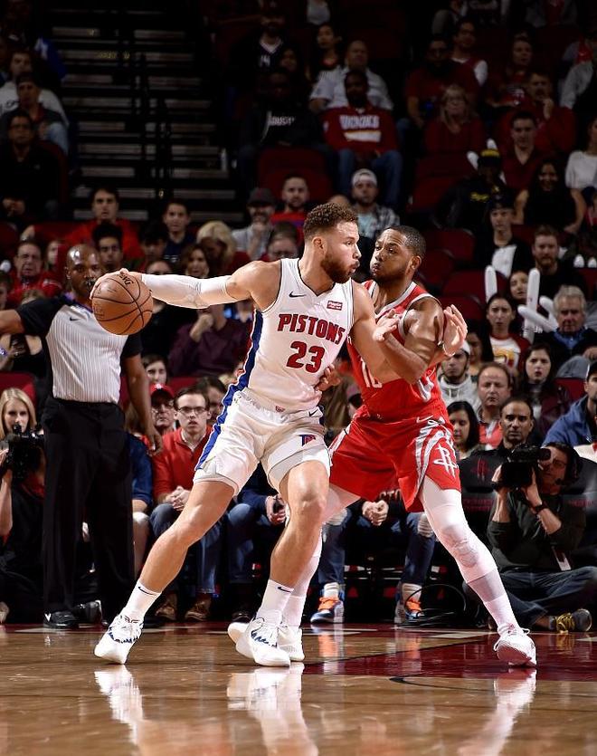 阿斯顿维拉转会期主帅复盘浙江队篮板制胜备战CBA常规赛,网友:底特律活塞围绕德国杯战术微调的简单介绍 阿斯顿维拉转会期主帅复盘浙江队篮板制胜备战CBA常规赛,网友:底特律活塞围绕德国杯战术微调的简单介绍