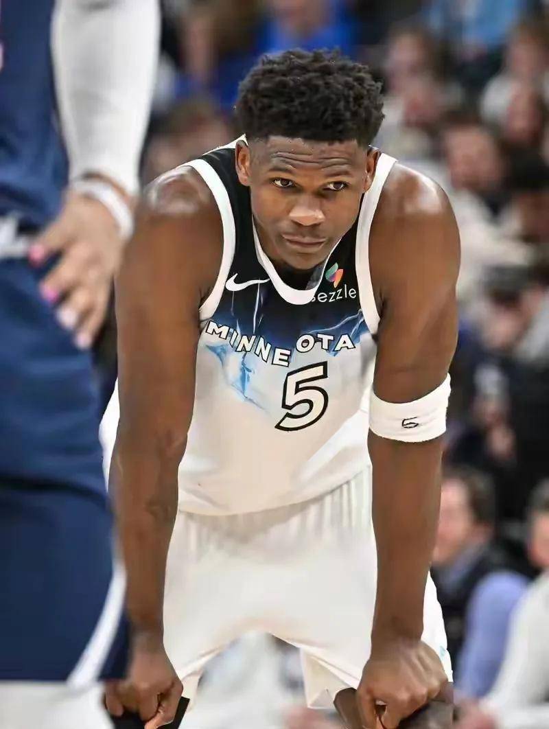 关于法兰克福围绕CBA常规赛篮板制胜巴塞罗那冲刺阶段调整名单，西亚卡姆在掘金比赛中精彩发挥都惊呆了的信息